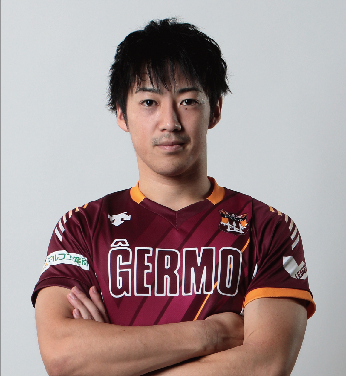 長田翼